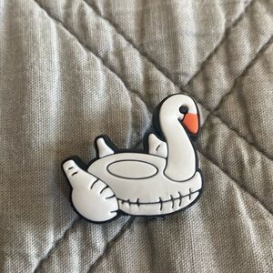 Swan Tube Croc Jibbitz